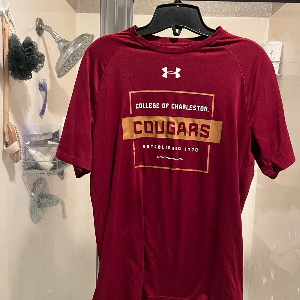 Men’s College of Charleston performance tee